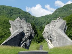 Taman Nasional Sutjeska: Permata Alam dan Sejarah di Jantung Bosnia dan Herzegovina